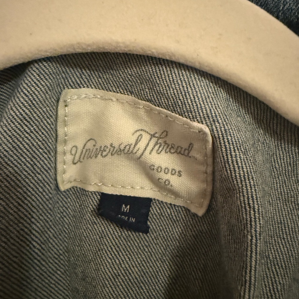 Universal Thread Blue Denim Jacket - Picture 2 of 2